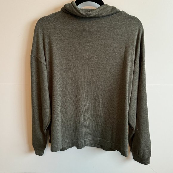 NWT! She + Sky Olive Pocket Sweatshirt with Drawstring Neck - Picture 4 of 8